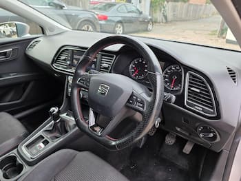 Used SEAT Leon 2018 for sale - 79698490: Photo