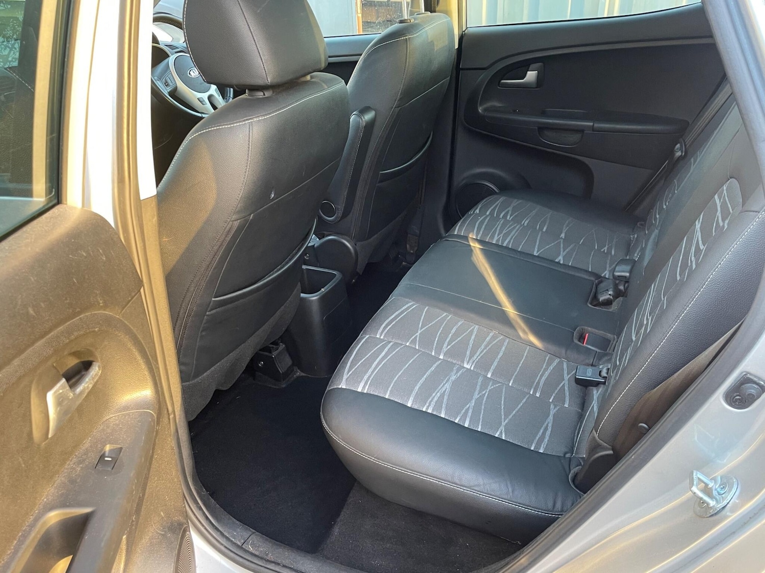 Used Kia Venga 2014 for sale - 76984708: Photo 11