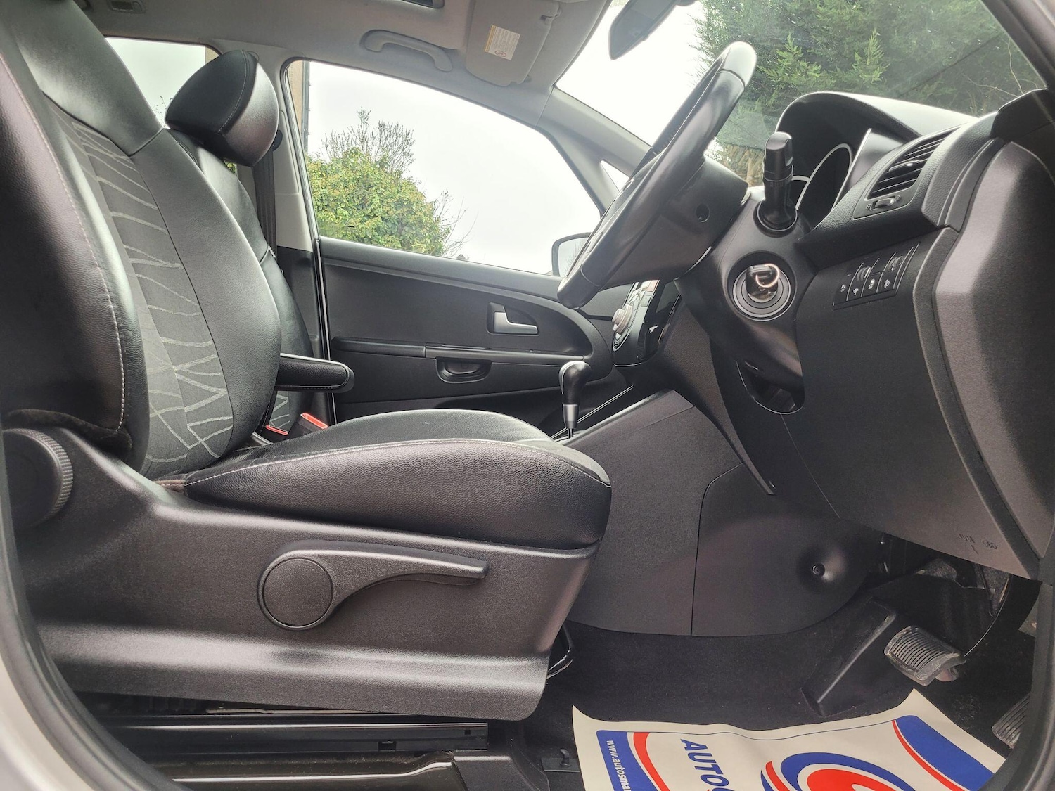 Used Kia Venga 2014 for sale - 76984708: Photo 26