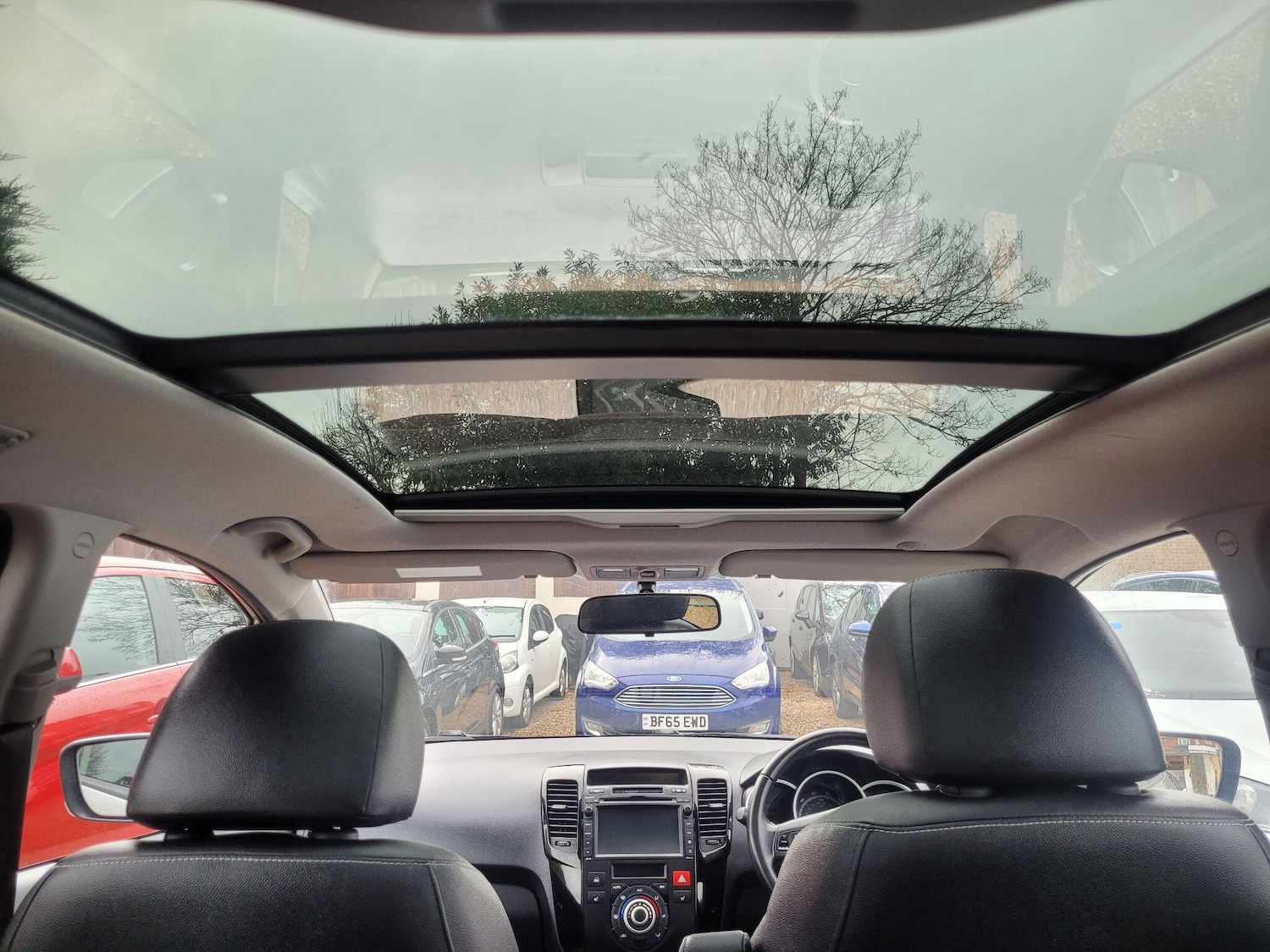 Used Kia Venga 2014 for sale - 76984708: Photo 40