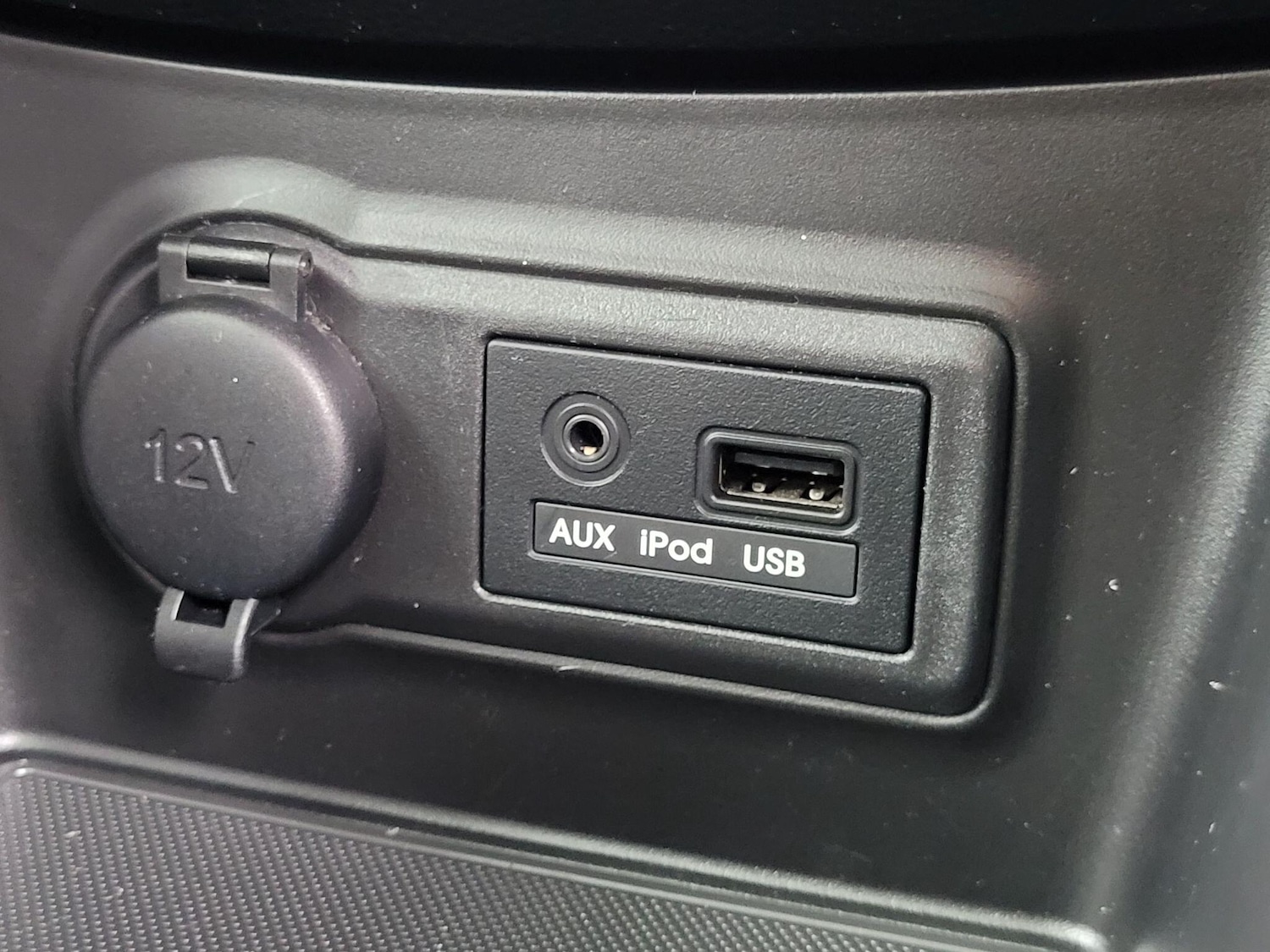 Used Kia Venga 2014 for sale - 76984708: Photo 48