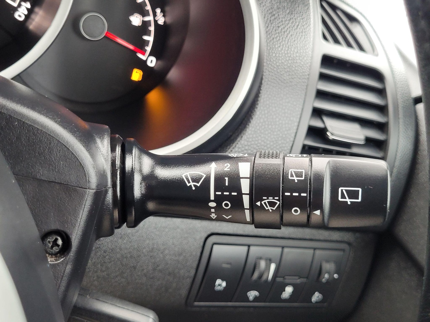 Used Kia Venga 2014 for sale - 76984708: Photo 50