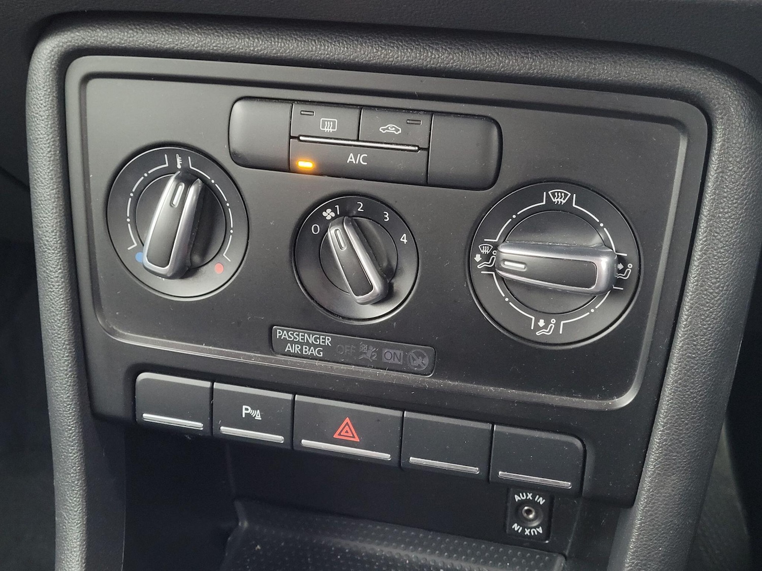 Used Volkswagen Beetle 2014 for sale - 77166535: Photo 16