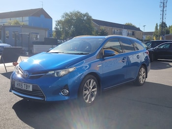 Used Toyota Auris 2015 for sale - 76085233: Photo 2