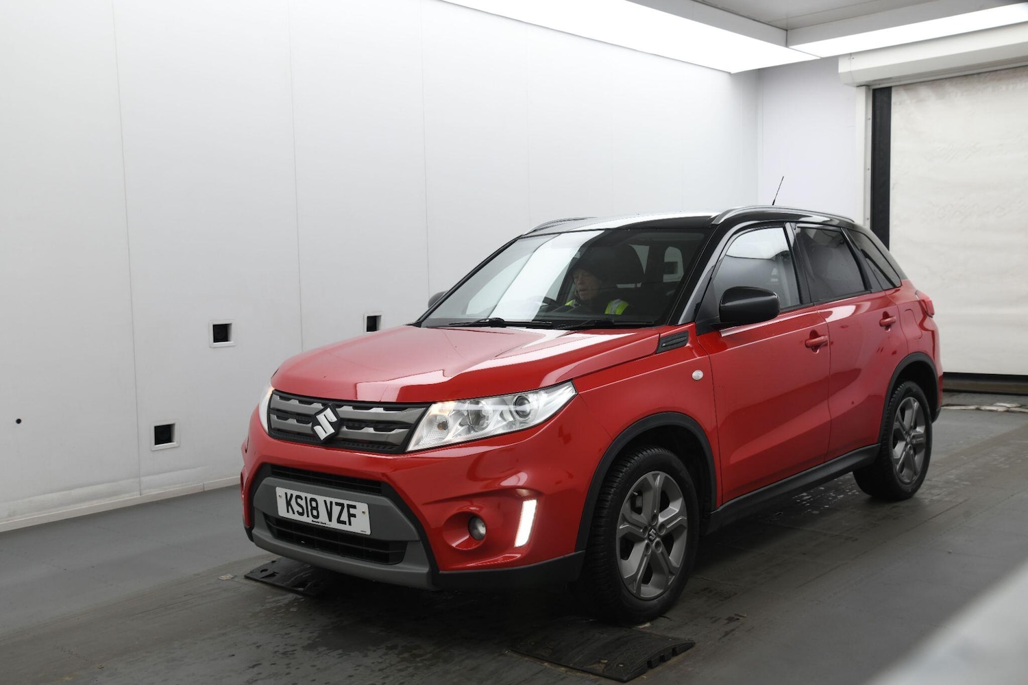 Used Suzuki Vitara 2018 for sale - 77637580: Photo 2