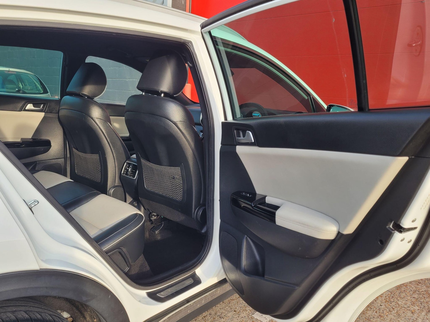 Used Kia Sportage 2017 for sale - 76984721: Photo 17