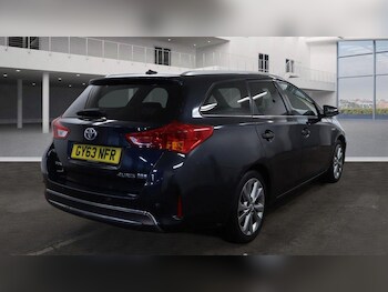 Used Toyota Auris 2013 for sale - 78141451: Photo