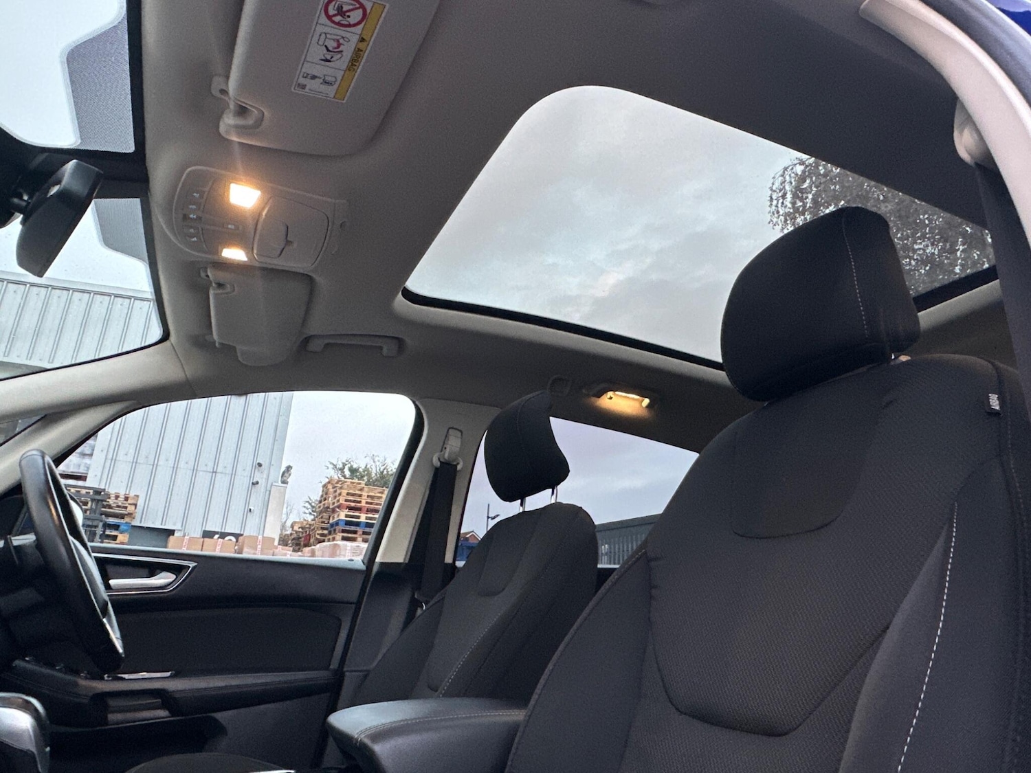 Used Ford S-Max 2016 for sale - 76984698: Photo 78