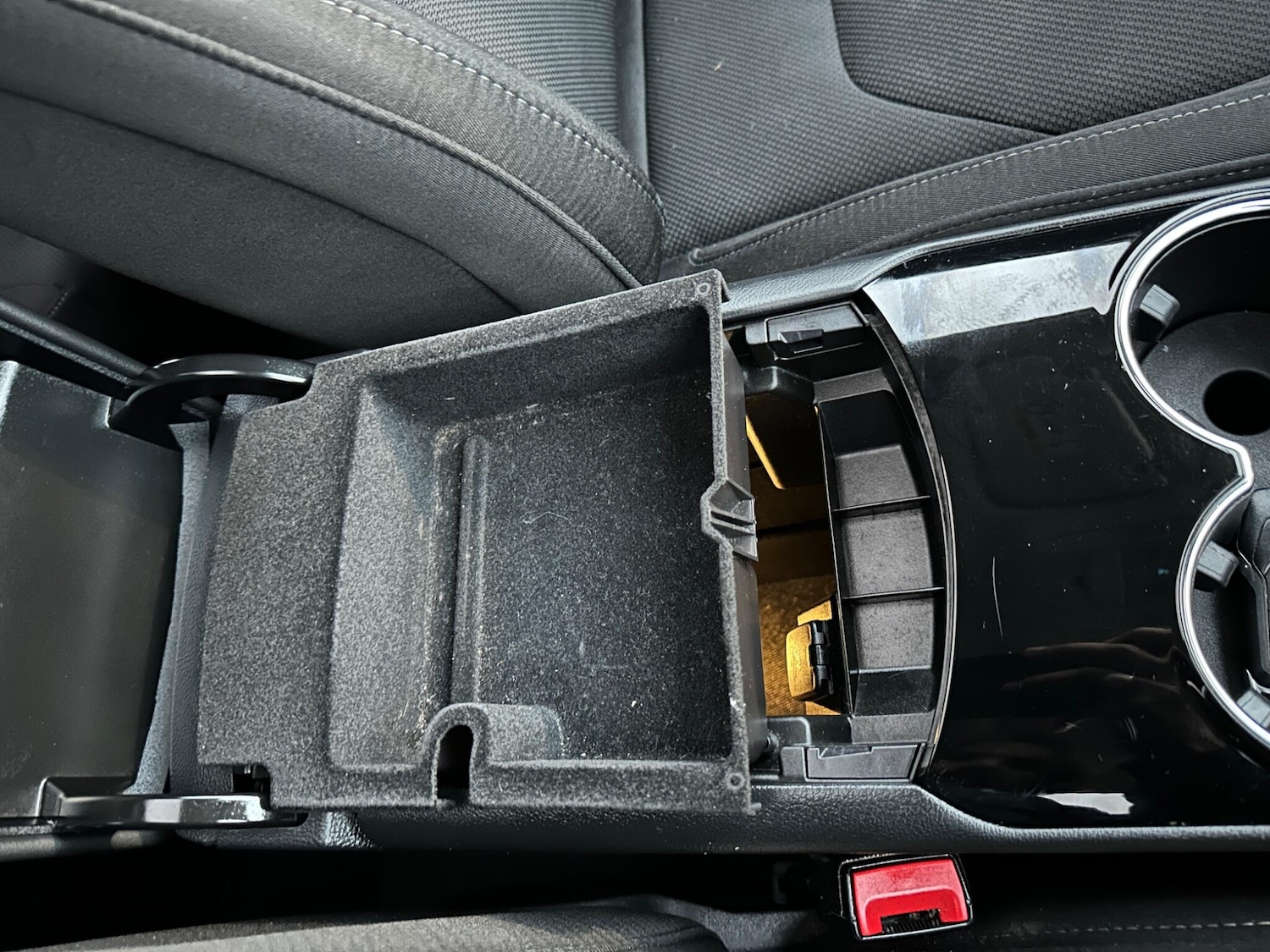 Used Ford S-Max 2016 for sale - 76984698: Photo 83