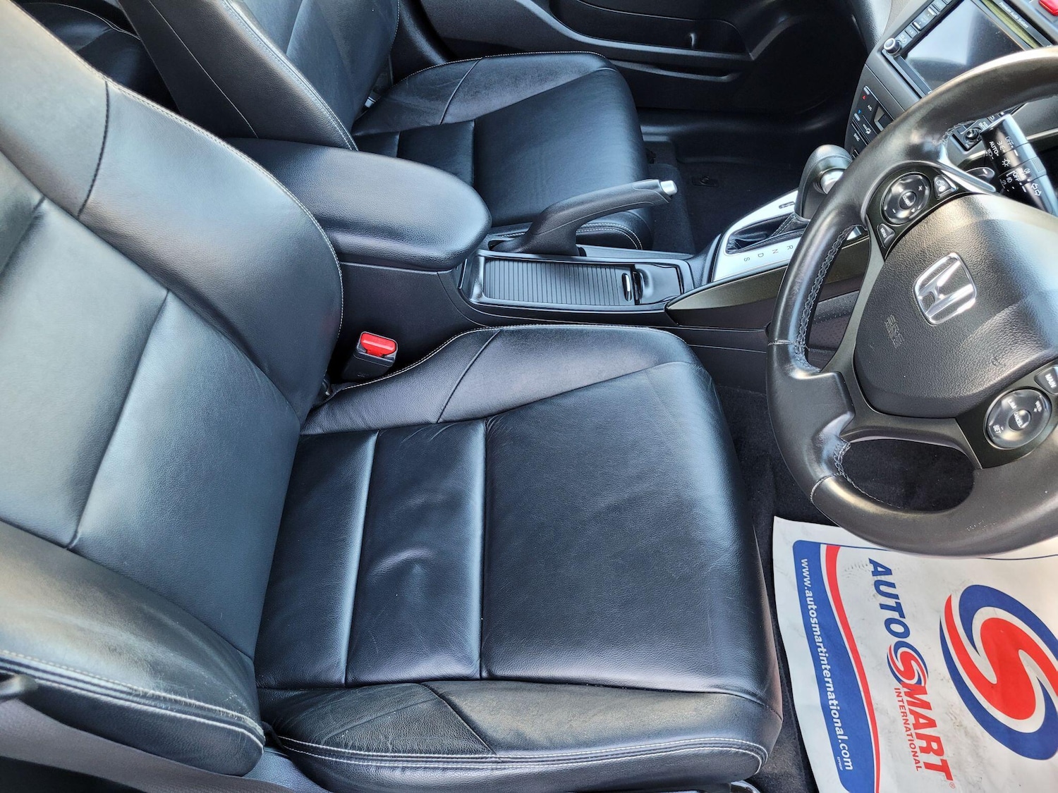 Used Honda Civic 2013 for sale - 76984693: Photo 49