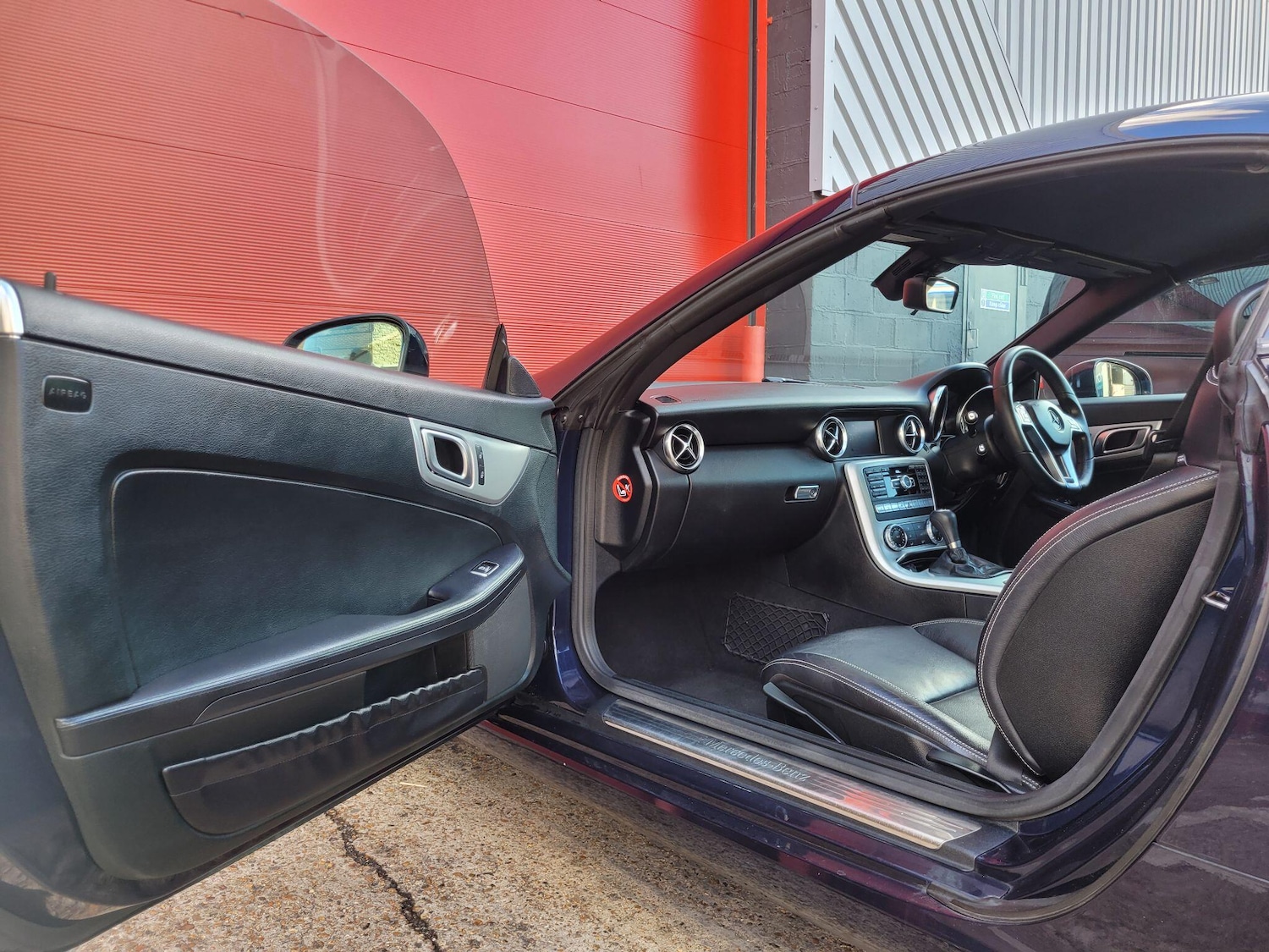 Used Mercedes-Benz SLK 2013 for sale - 76984706: Photo 24