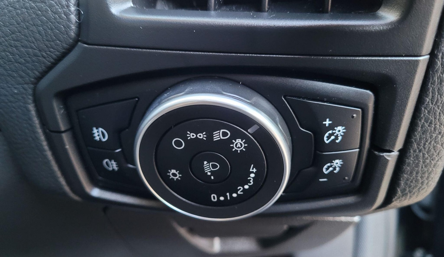 Used Ford Focus 2016 for sale - 76984702: Photo 21