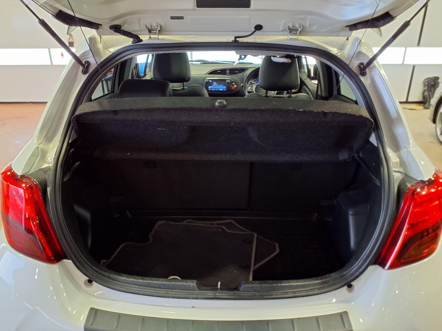 Used Toyota Yaris for sale - 77684191: Photo 10