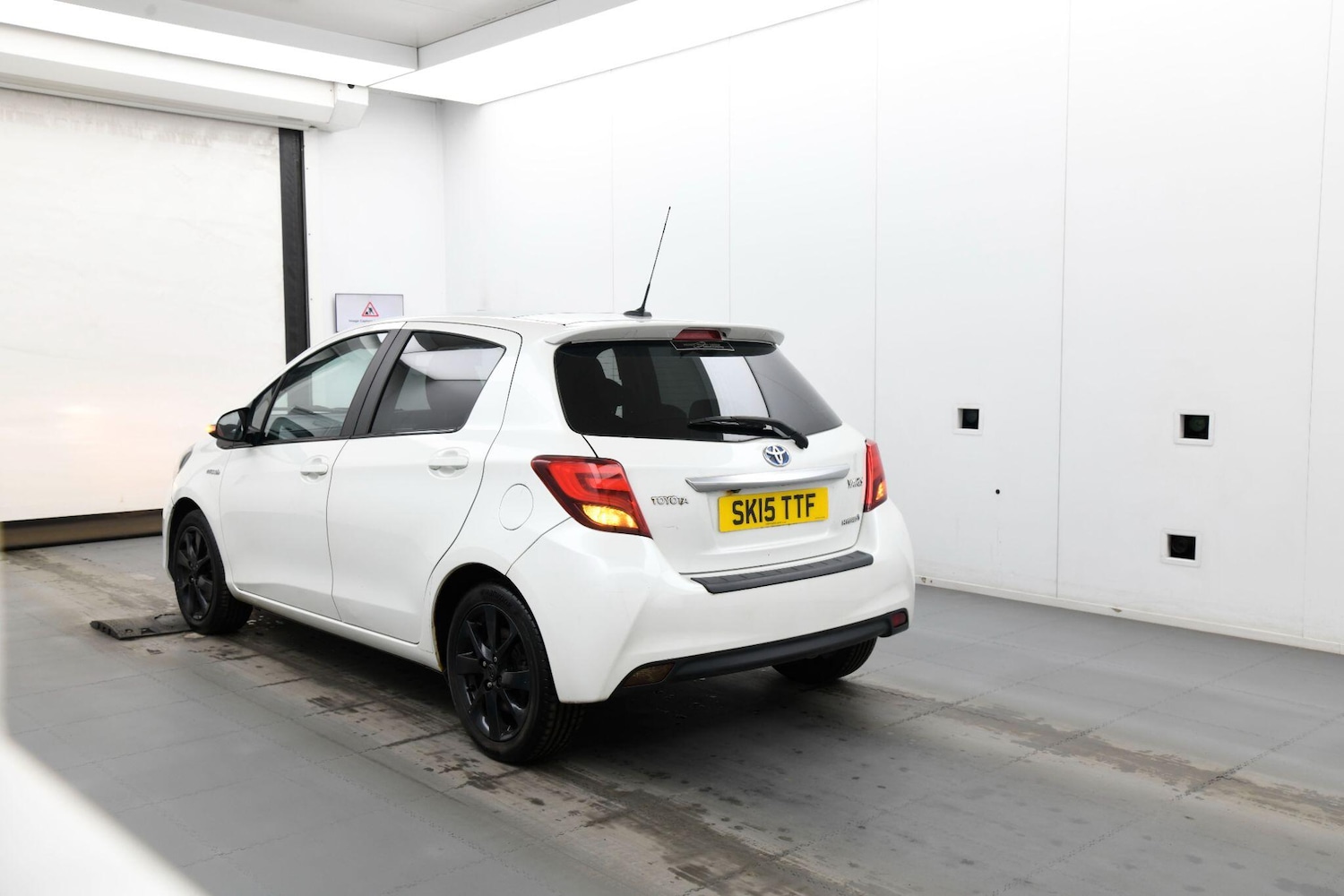 Used Toyota Yaris for sale - 77684191: Photo 4