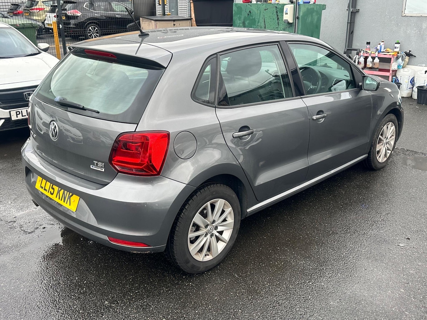 Used Volkswagen Polo 2015 for sale - 76550446: Photo 5