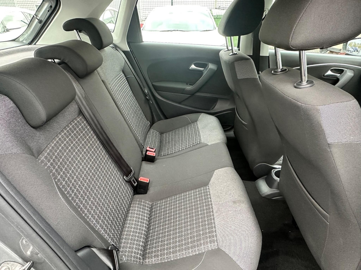 Used Volkswagen Polo 2015 for sale - 76550446: Photo 6