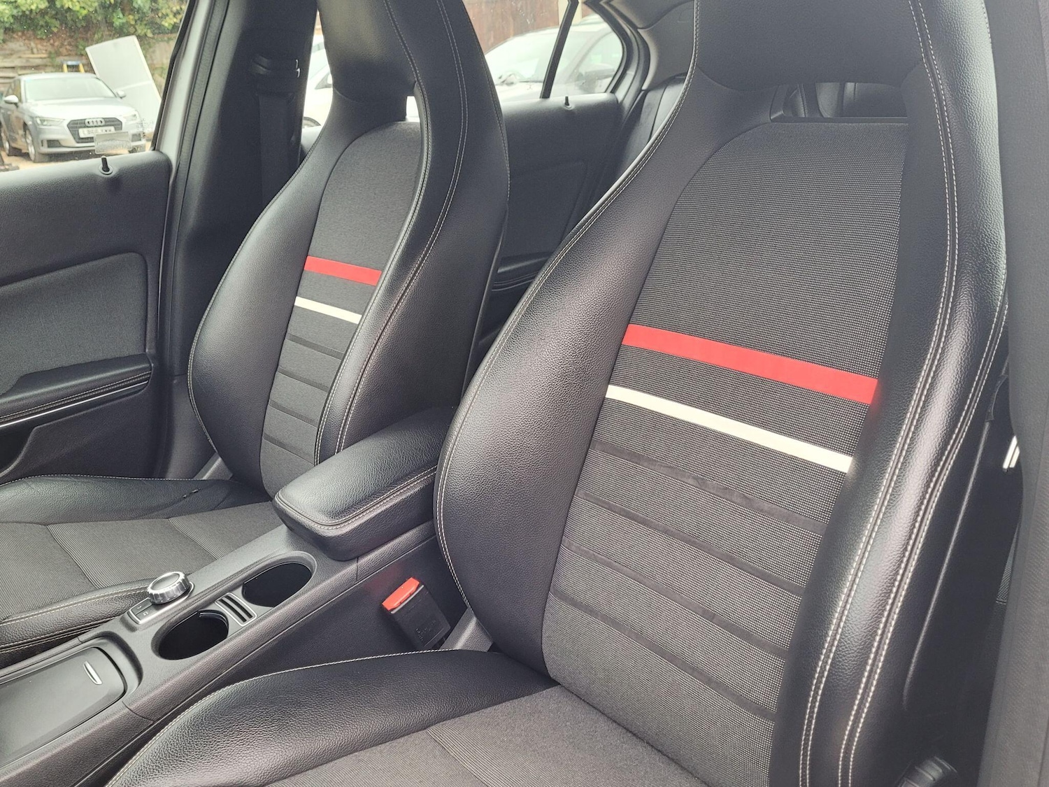 Used Mercedes-Benz A-Class 2013 for sale - 77611520: Photo 42