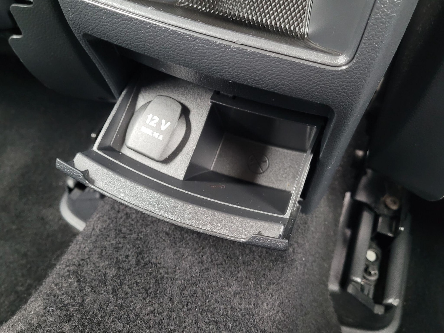 Used Mercedes-Benz A-Class 2013 for sale - 77611520: Photo 45