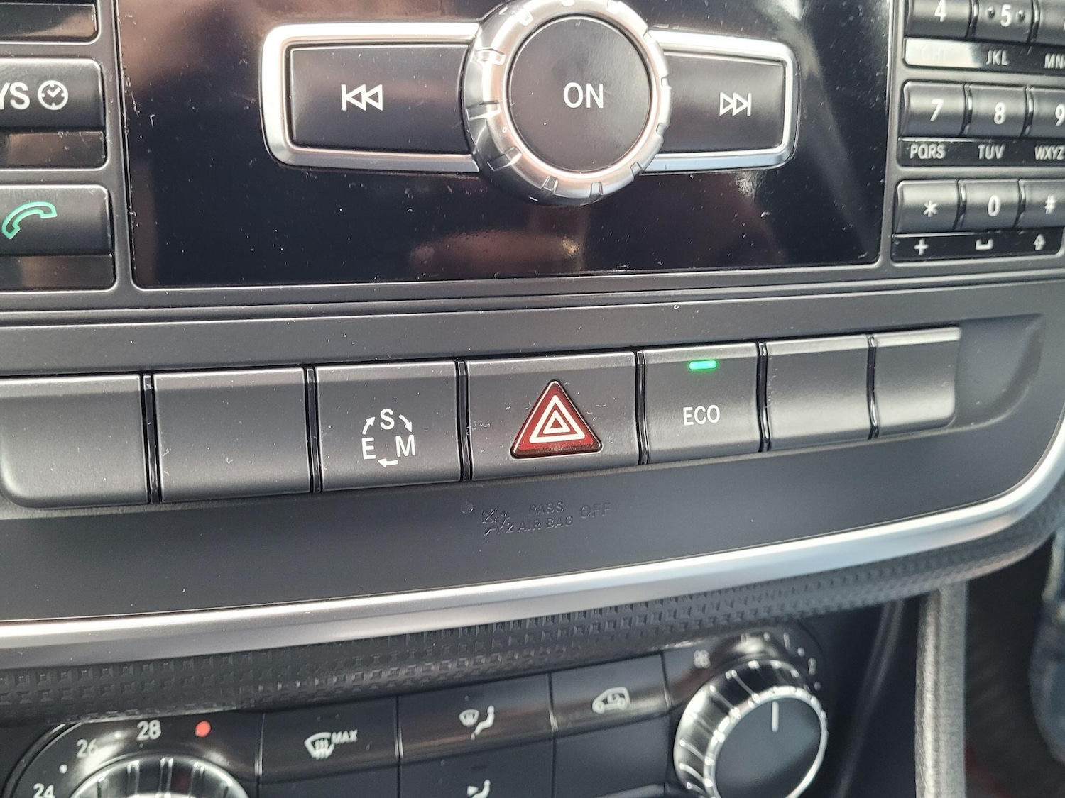 Used Mercedes-Benz A-Class 2013 for sale - 77611520: Photo 65