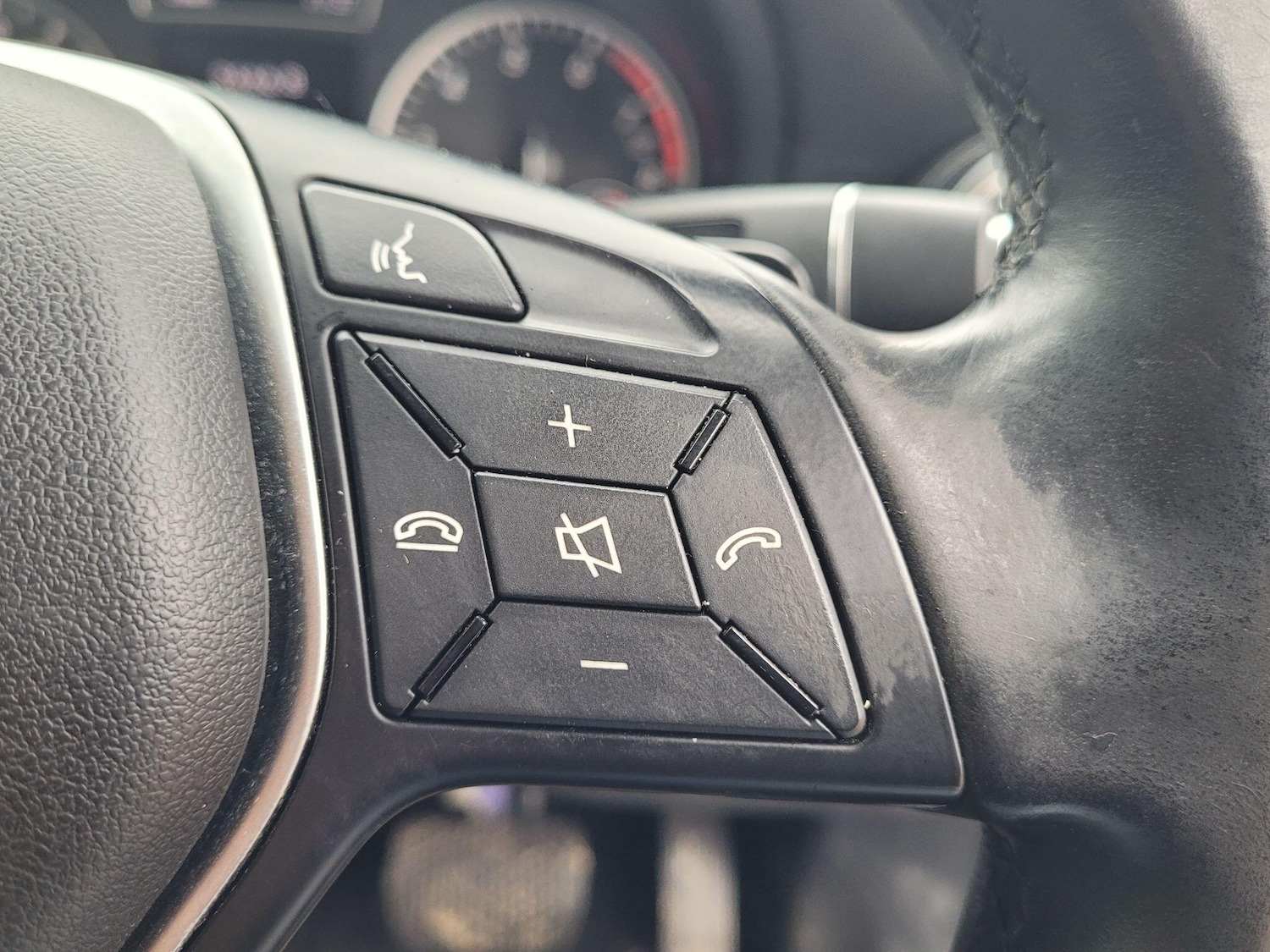 Used Mercedes-Benz A-Class 2013 for sale - 77611520: Photo 9