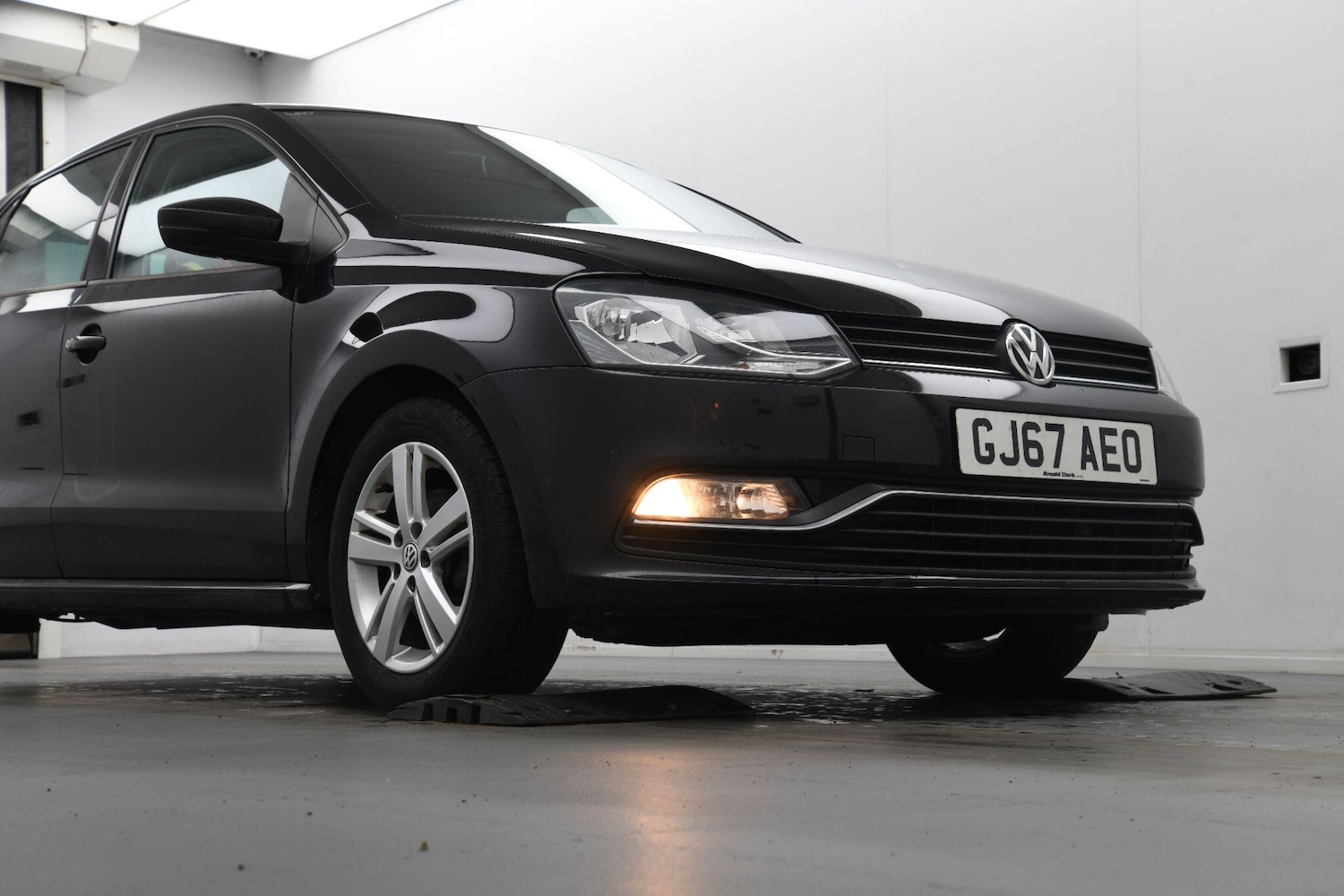Used Volkswagen Polo 2017 for sale - 77358500: Photo 2