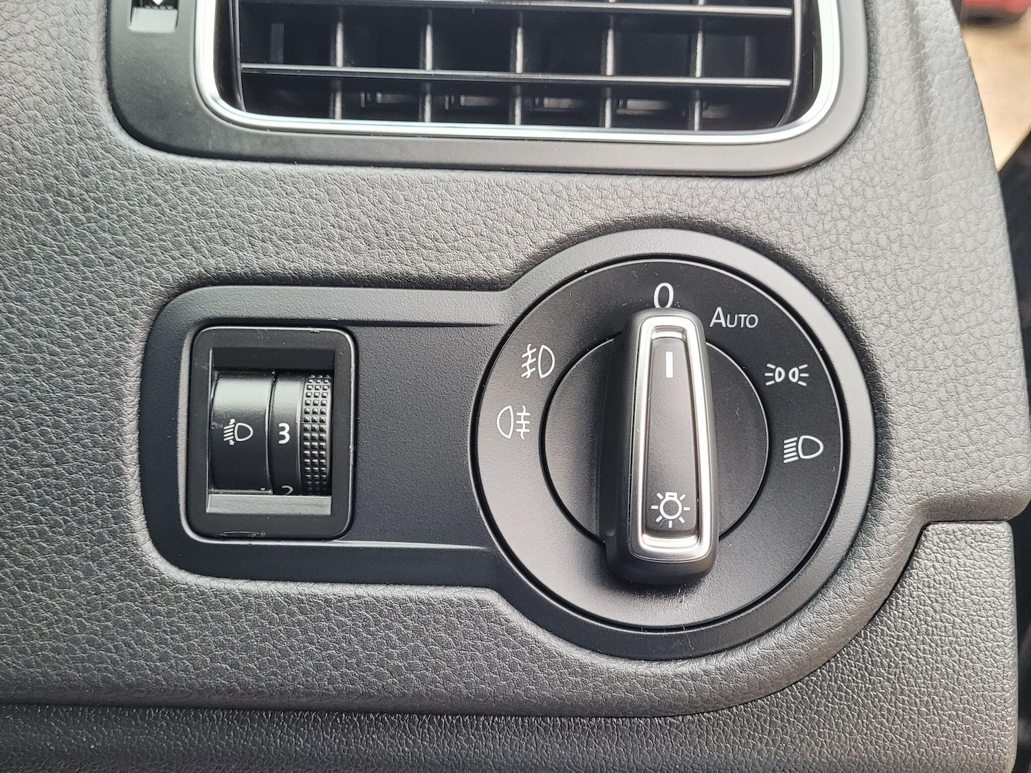 Used Volkswagen Polo 2017 for sale - 77358500: Photo 49