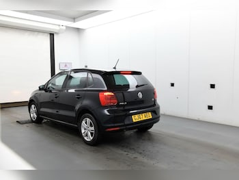 Used Volkswagen Polo 2017 for sale - 77358500: Photo