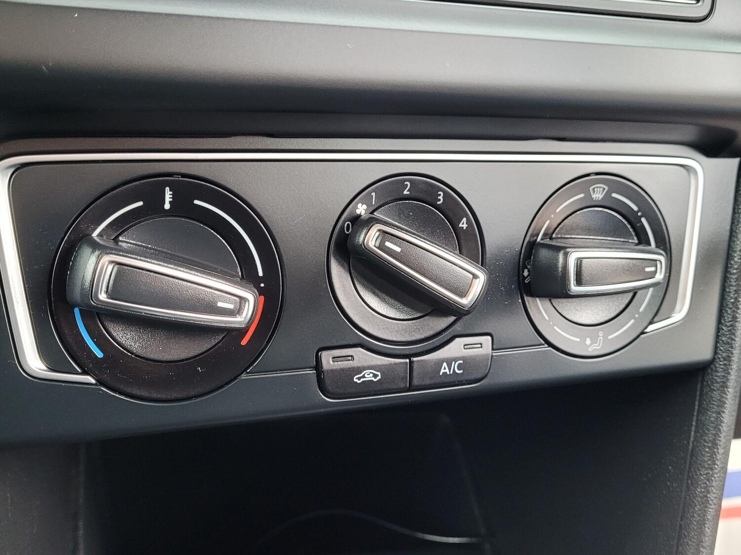 Used Volkswagen Polo 2017 for sale - 77358500: Photo 57