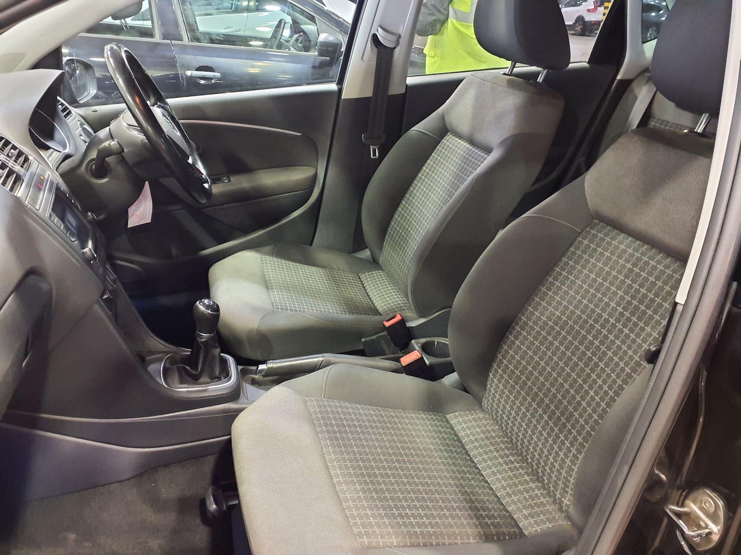 Used Volkswagen Polo 2017 for sale - 77358500: Photo 9