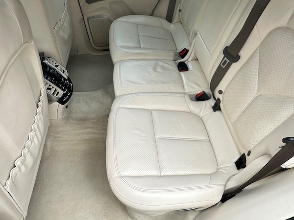 Used Porsche Cayenne 2012 for sale - 75351628: Photo 51