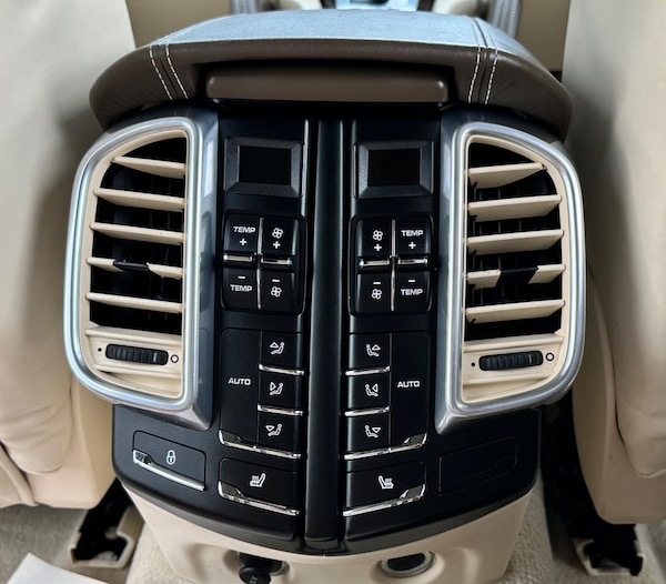 Used Porsche Cayenne 2012 for sale - 75351628: Photo 63
