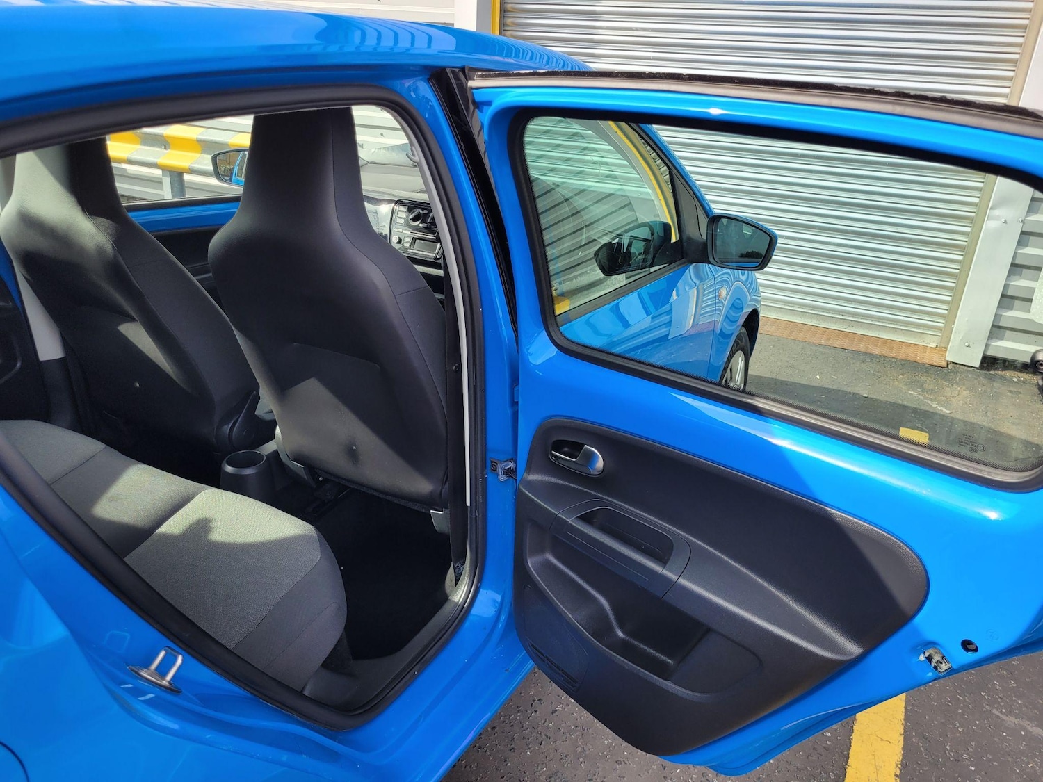 Used Volkswagen up! 2015 for sale - 76765715: Photo 15