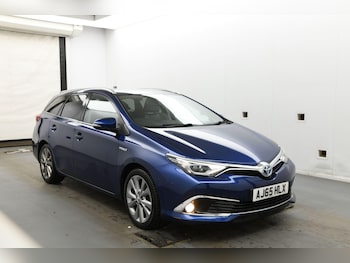 Toyota Auris feature image