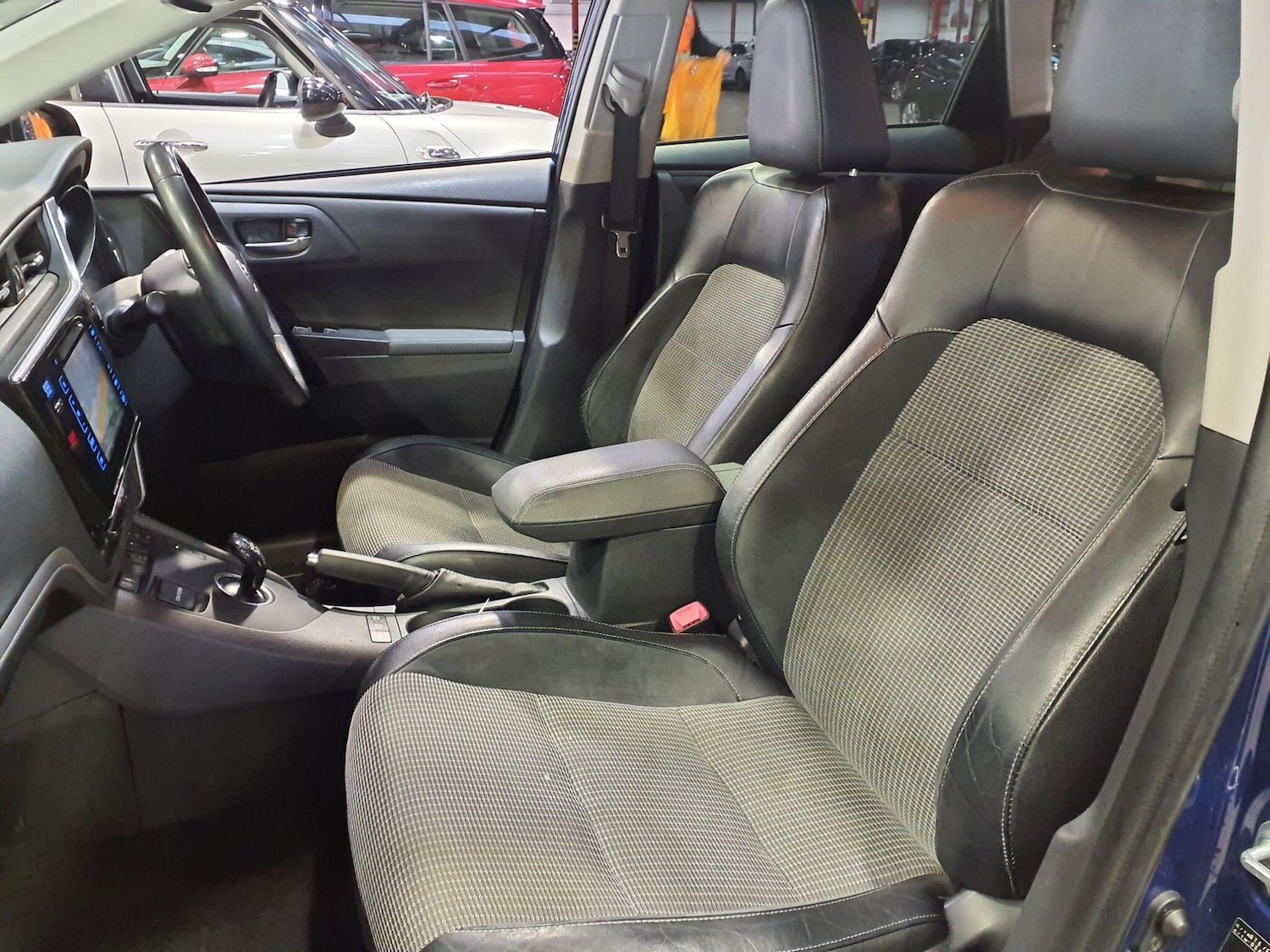 Used Toyota Auris 2016 for sale - 77130589: Photo 8