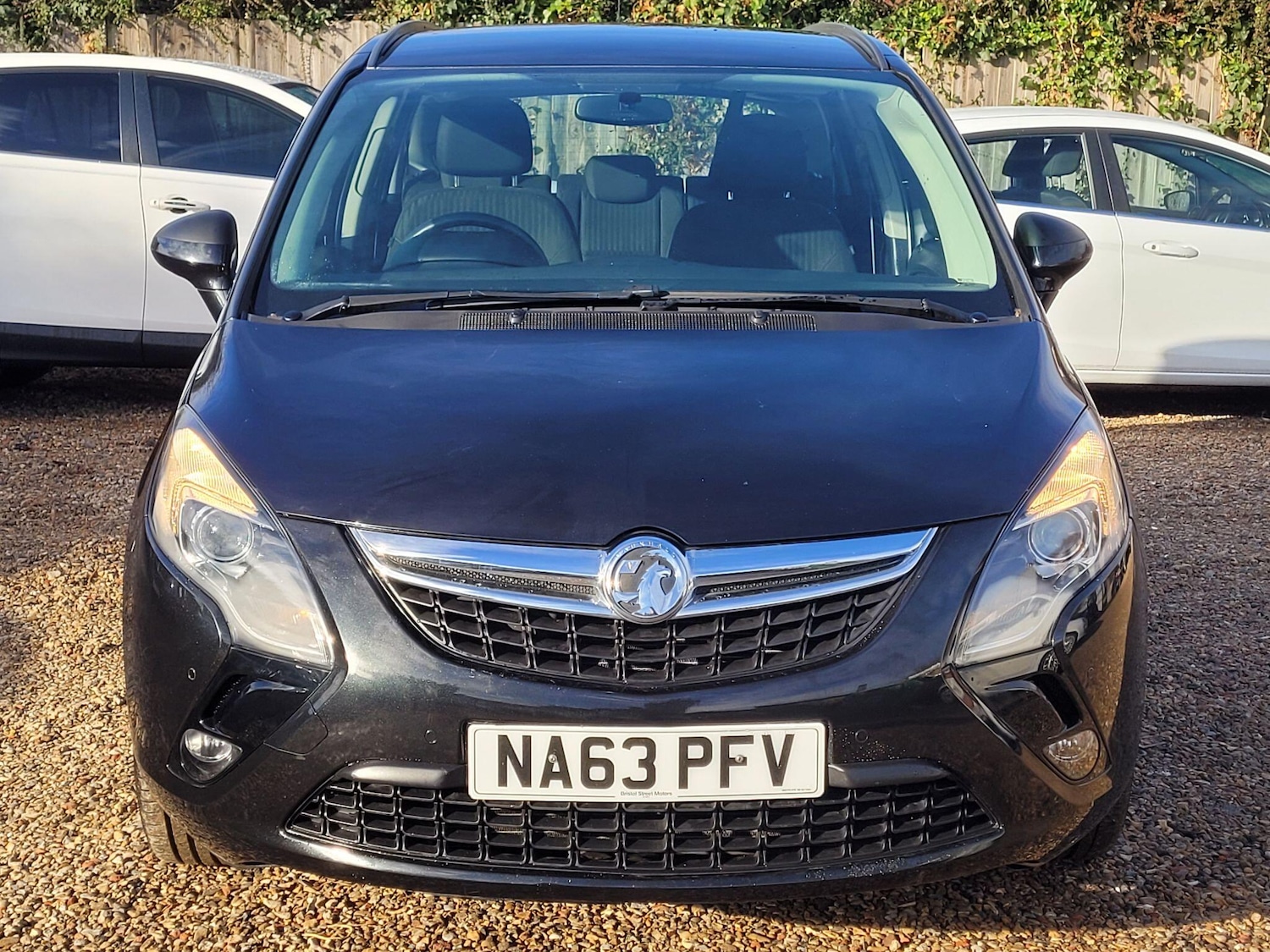 Used Vauxhall Zafira Tourer 2013 for sale - 76984717: Photo 3