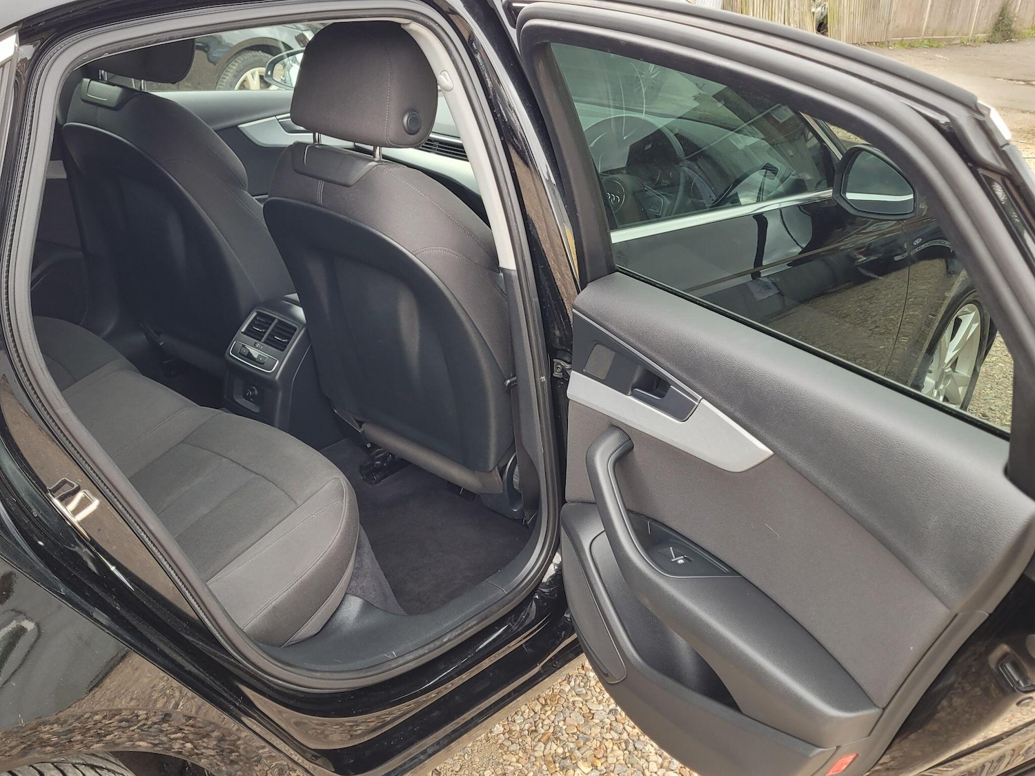 Used Audi A4 2016 for sale - 77898321: Photo 24