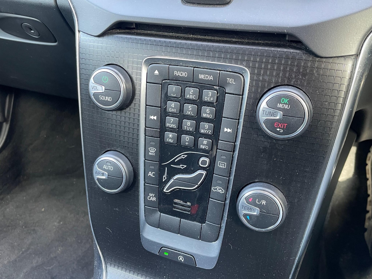 Used Volvo V40 for sale - 77753008: Photo 11