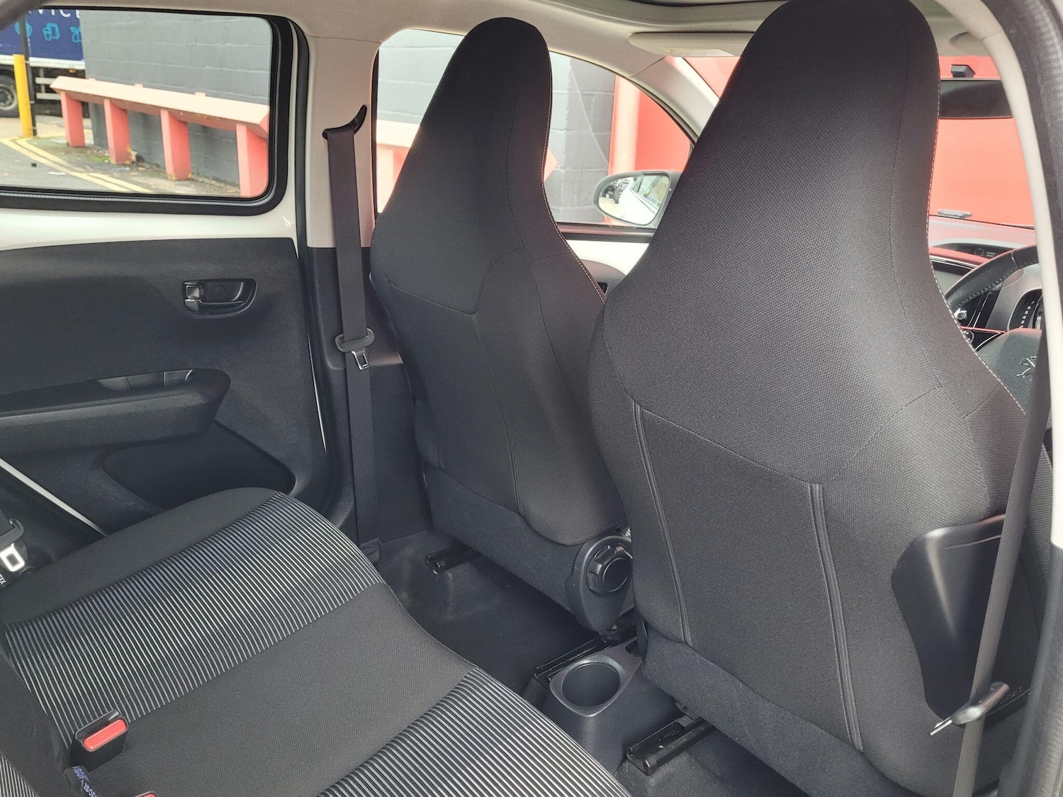 Used Peugeot 108 2015 for sale - 76984694: Photo 22