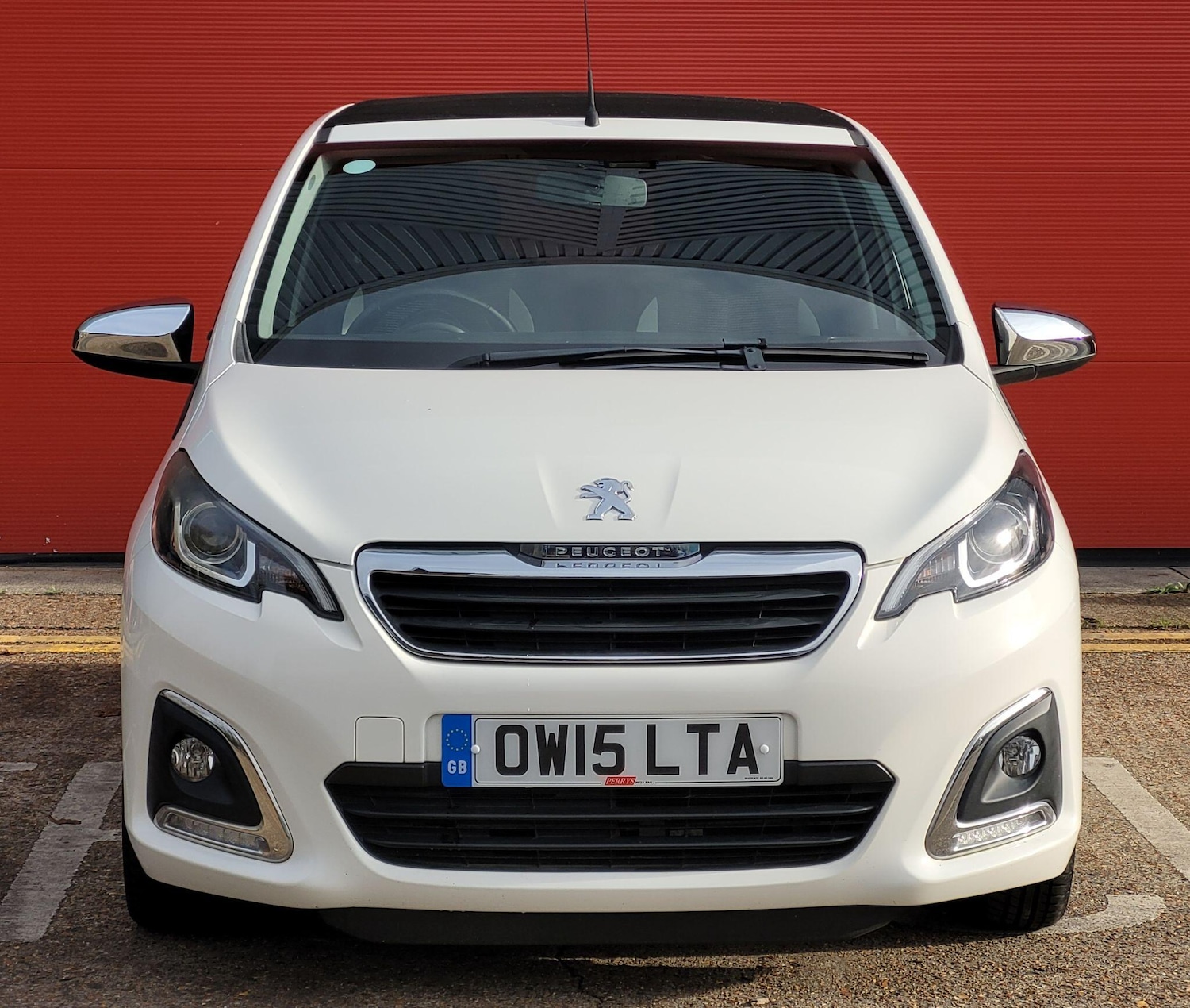 Used Peugeot 108 2015 for sale - 76984694: Photo 3