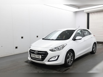 Used Hyundai i30 2016 for sale - 77359146: Photo