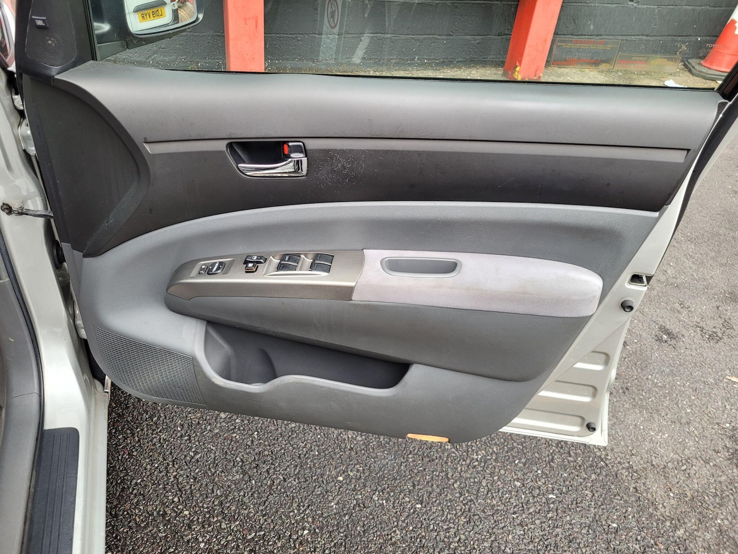 Used Toyota Prius 2005 for sale - 76984715: Photo 13