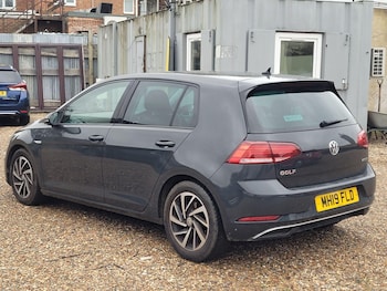 Used Volkswagen Golf 2019 for sale - 77166605: Photo