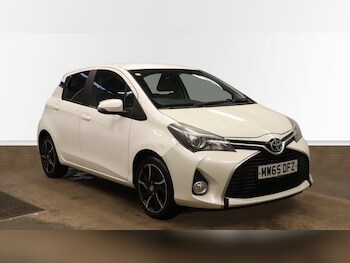 Used Toyota Yaris 2015 for sale - 77237634: Photo