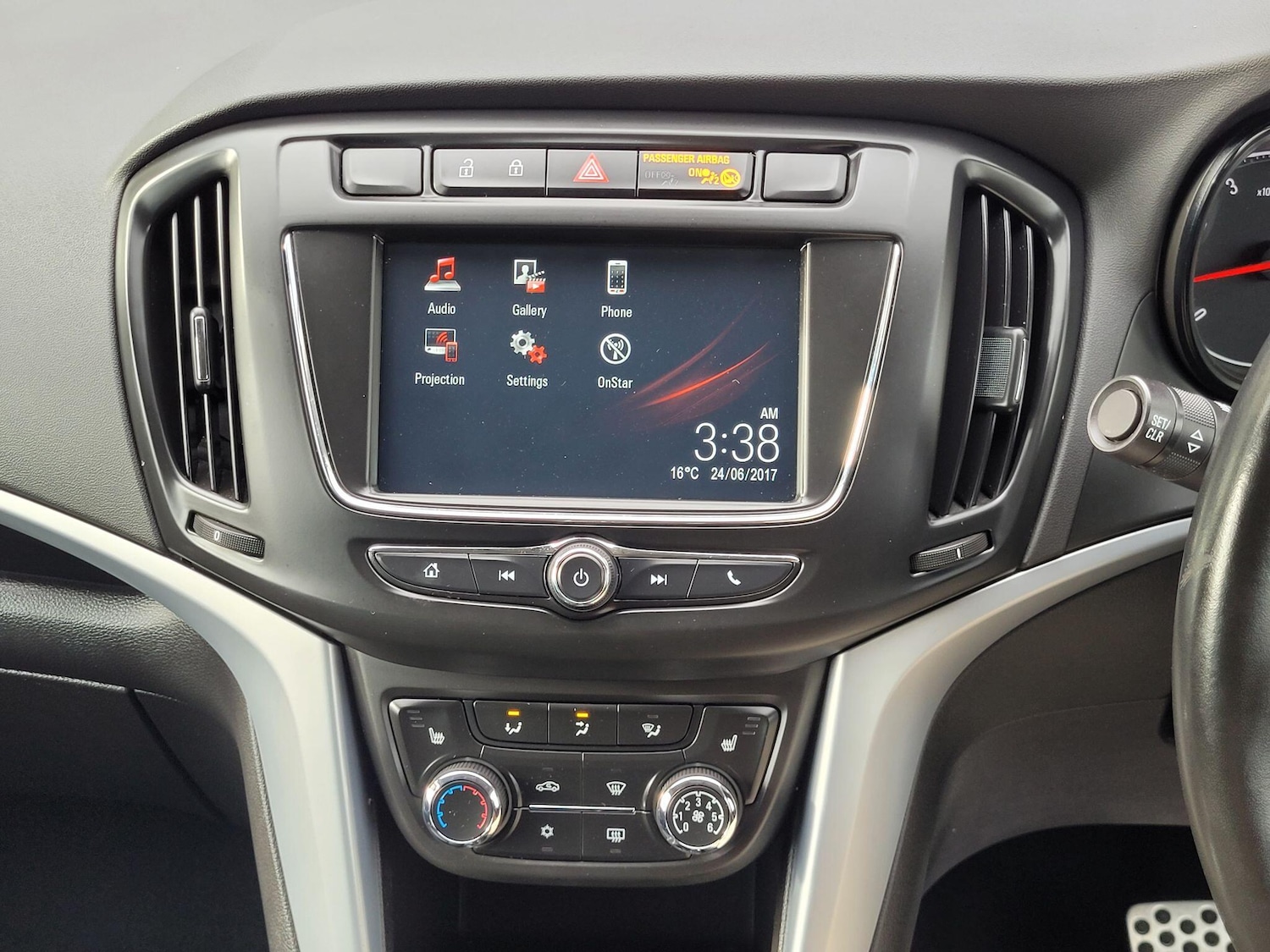 Used Vauxhall Zafira 2017 for sale - 76408513: Photo 32