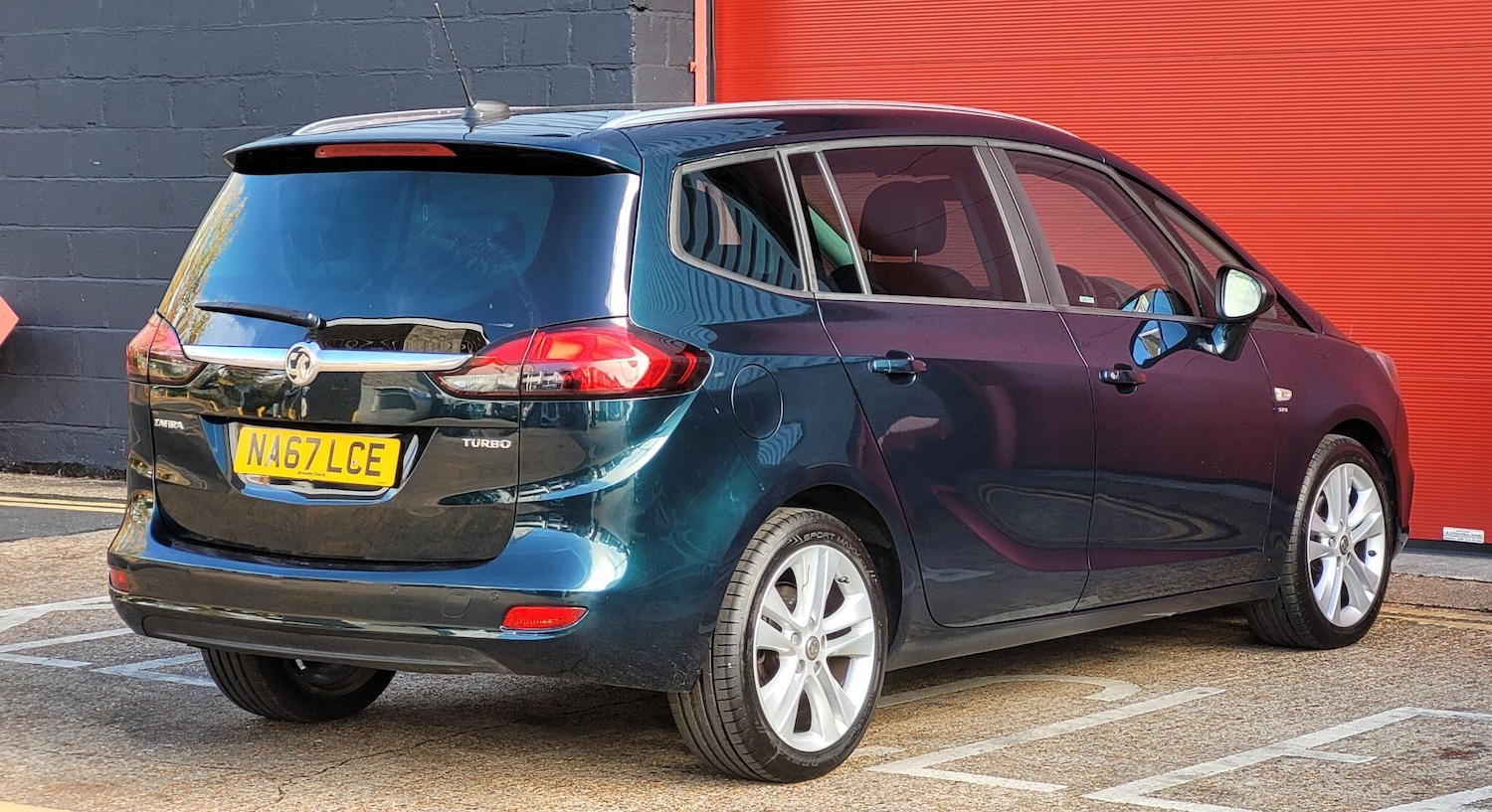 Used Vauxhall Zafira 2017 for sale - 76408513: Photo 8