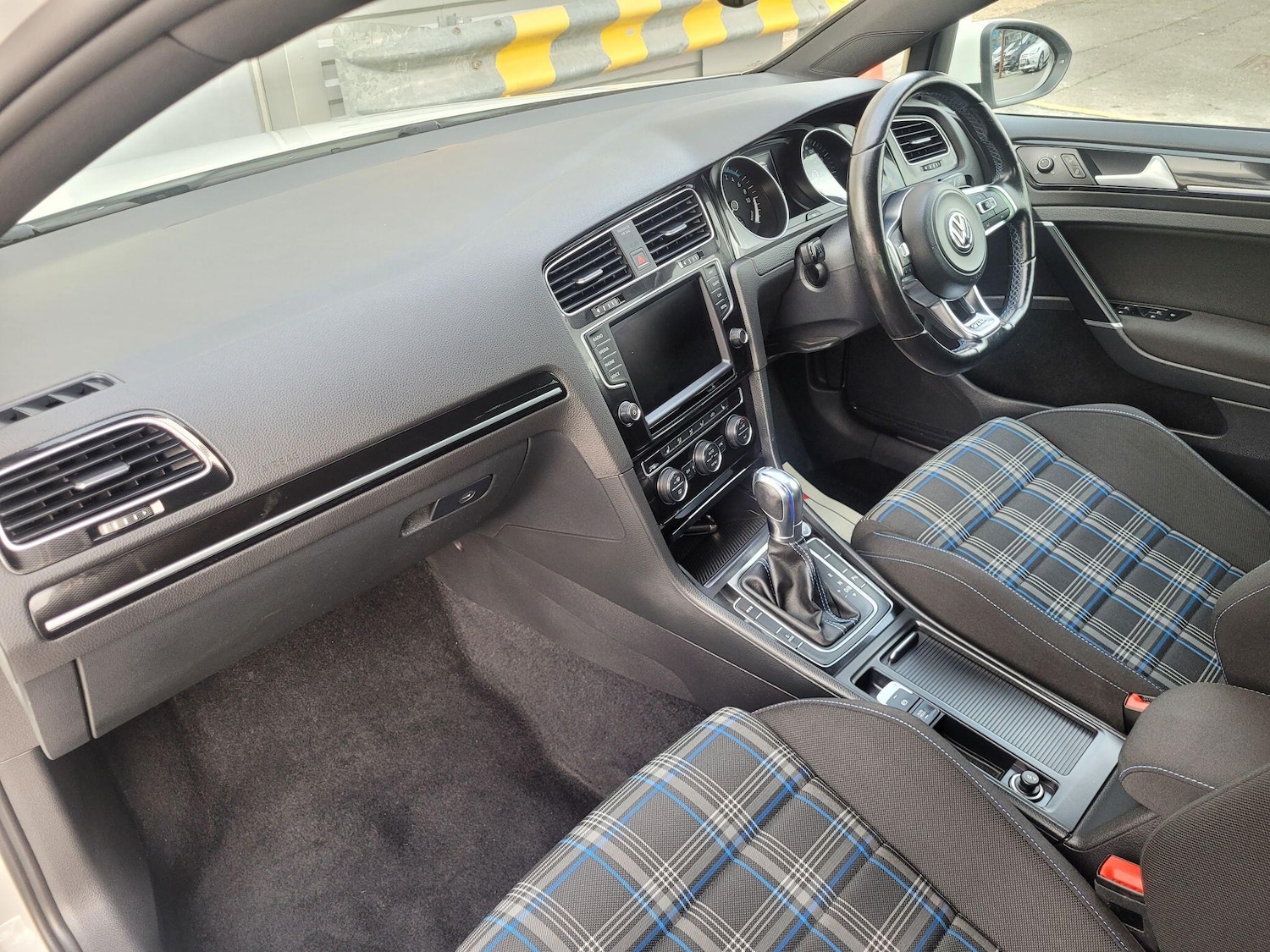 Used Volkswagen Golf 2016 for sale - 76226297: Photo 26