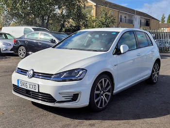 Used Volkswagen Golf 2016 for sale - 76226297: Photo 2