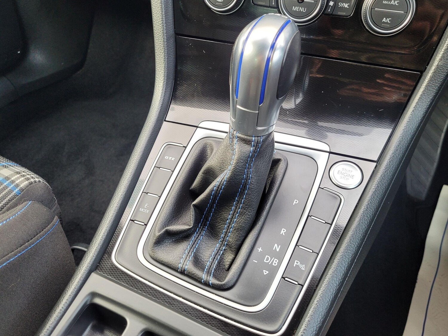 Used Volkswagen Golf 2016 for sale - 76226297: Photo 39