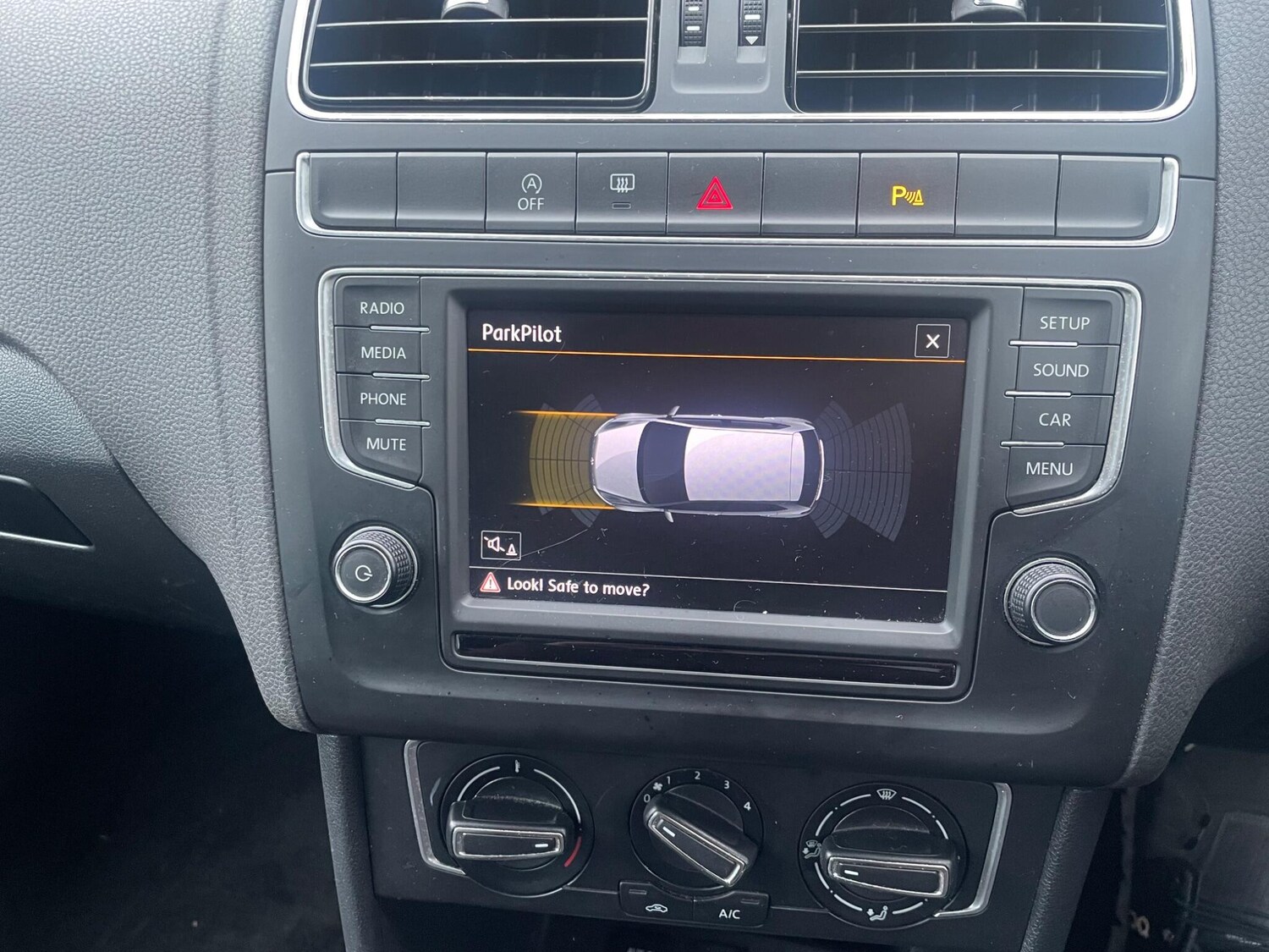 Used Volkswagen Polo 2016 for sale - 77496596: Photo 15