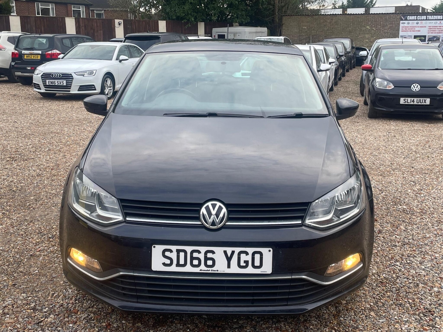 Used Volkswagen Polo 2016 for sale - 77496596: Photo 2